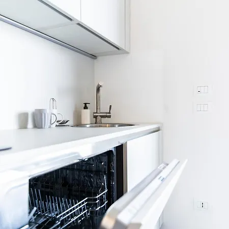 Bertelli 4 아파트 산레자로디사베나