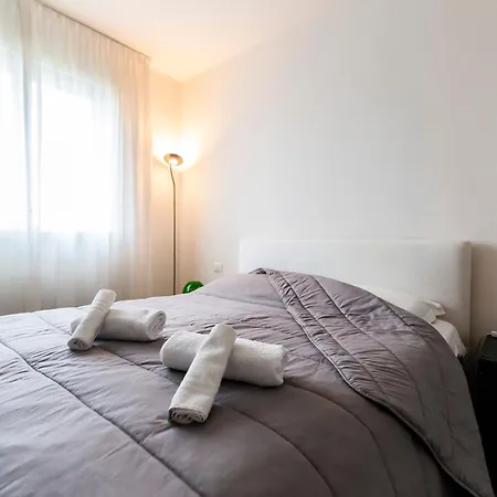 Bertelli 4 아파트 산레자로디사베나