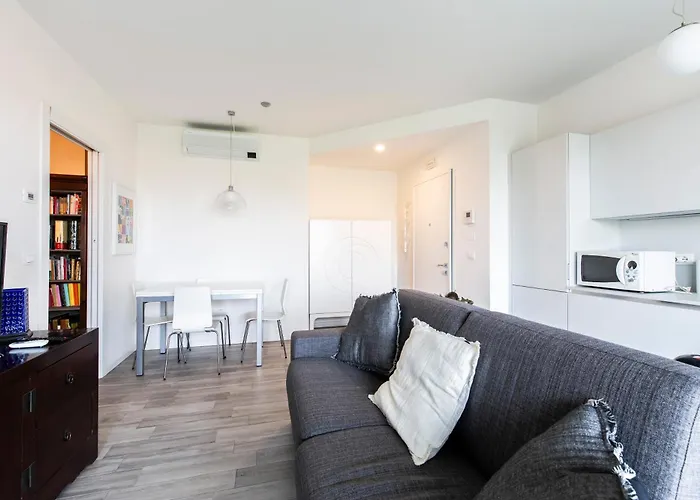 Bertelli 4 شقة سان لاتْسارو دي سافين